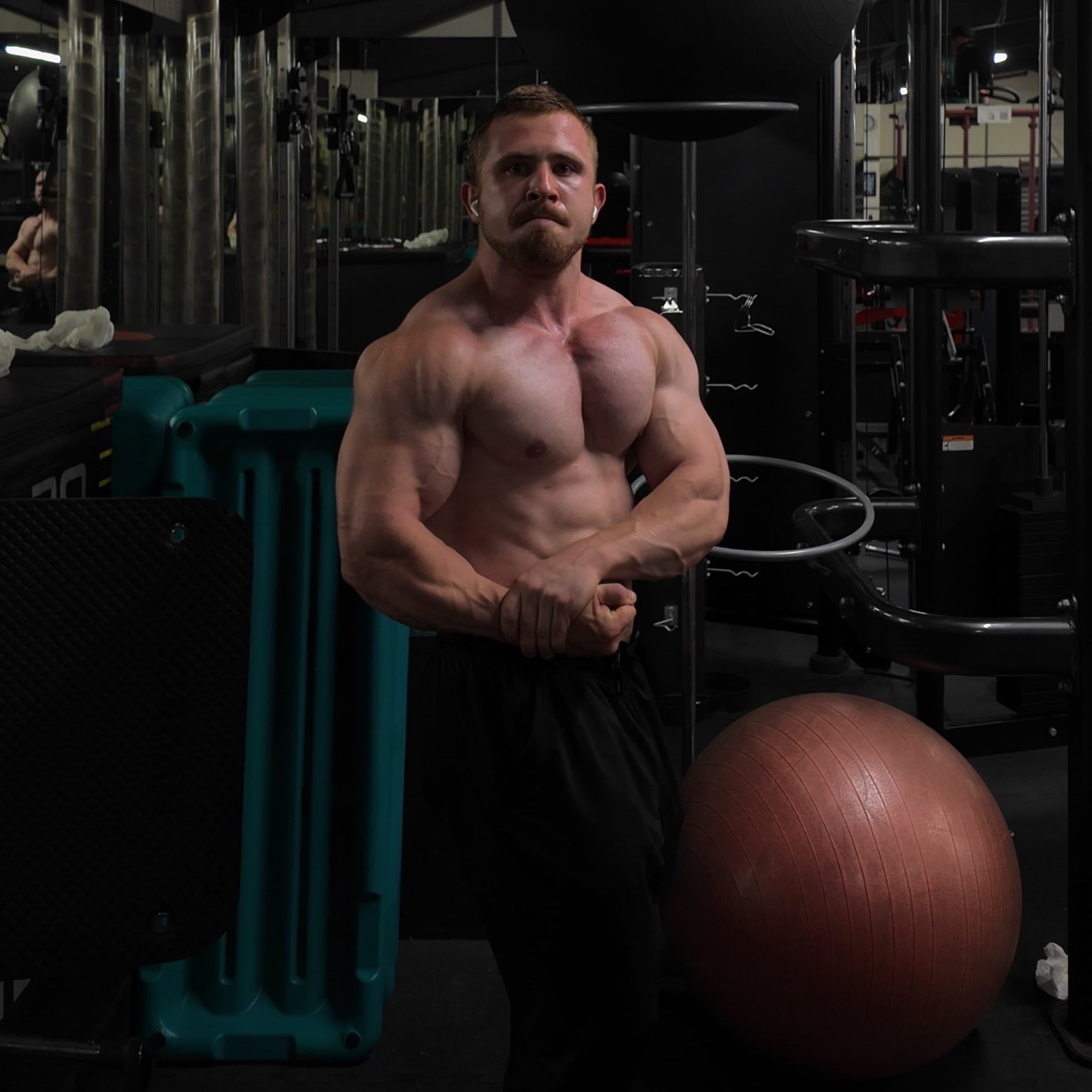 Kieran Blood hitting a side chest pose